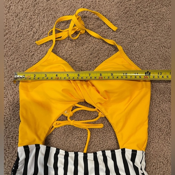CUPSHE One-piece Yellow Halter Cut-out Front Swimsuit - Picture 5 of 8
